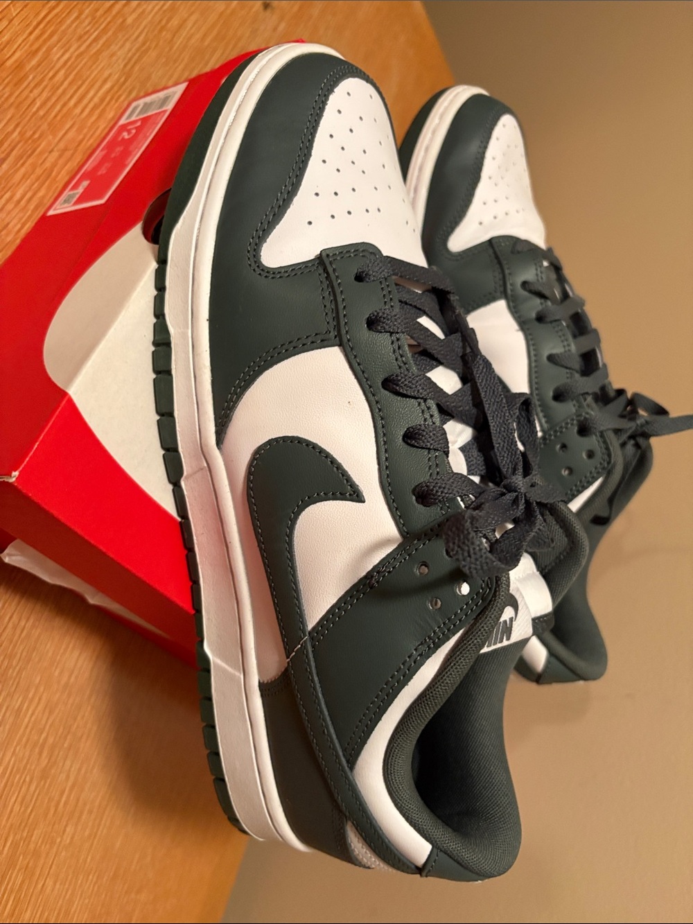 Nike dunk low retro men’s size 12 green - Picture 3 of 6